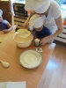 Przedszkolaki pieką ciasto z jabłkami_5